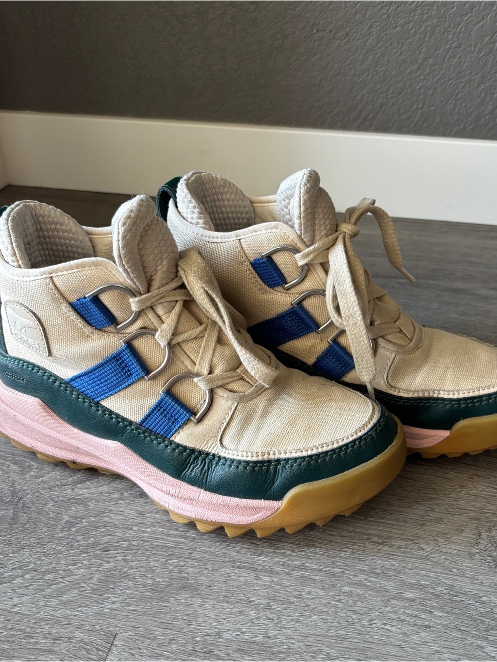 Sorel Women's ONA RMX Chukka size 8